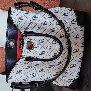 Dooney & Bourke satchel/shoulder bag